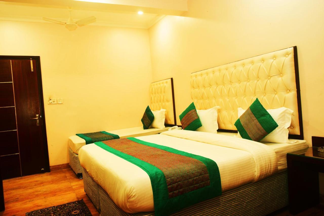 Hotel Kabeer New Delhi @ New Delhi Railway Station Экстерьер фото