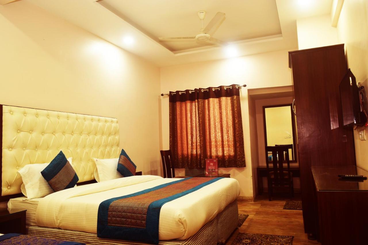Hotel Kabeer New Delhi @ New Delhi Railway Station Экстерьер фото