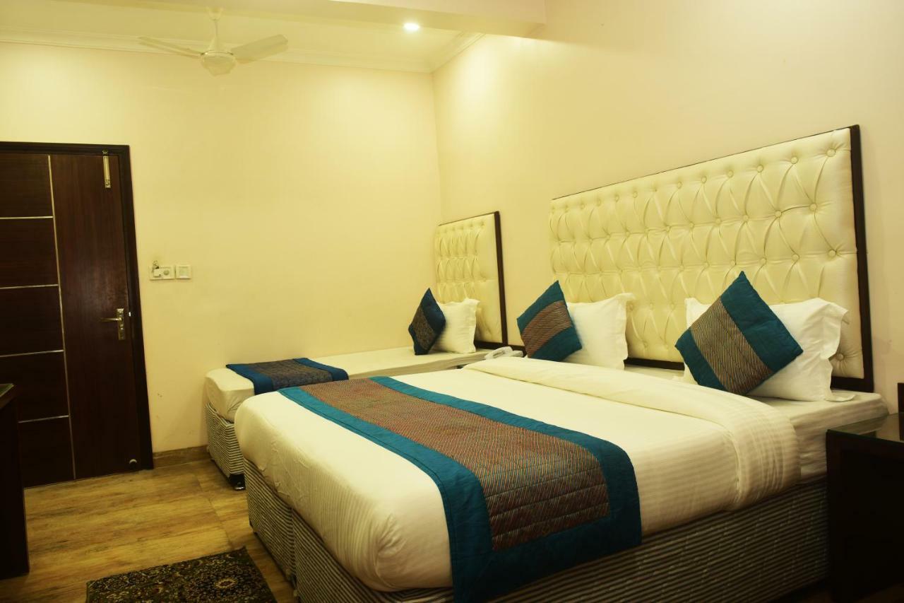 Hotel Kabeer New Delhi @ New Delhi Railway Station Экстерьер фото