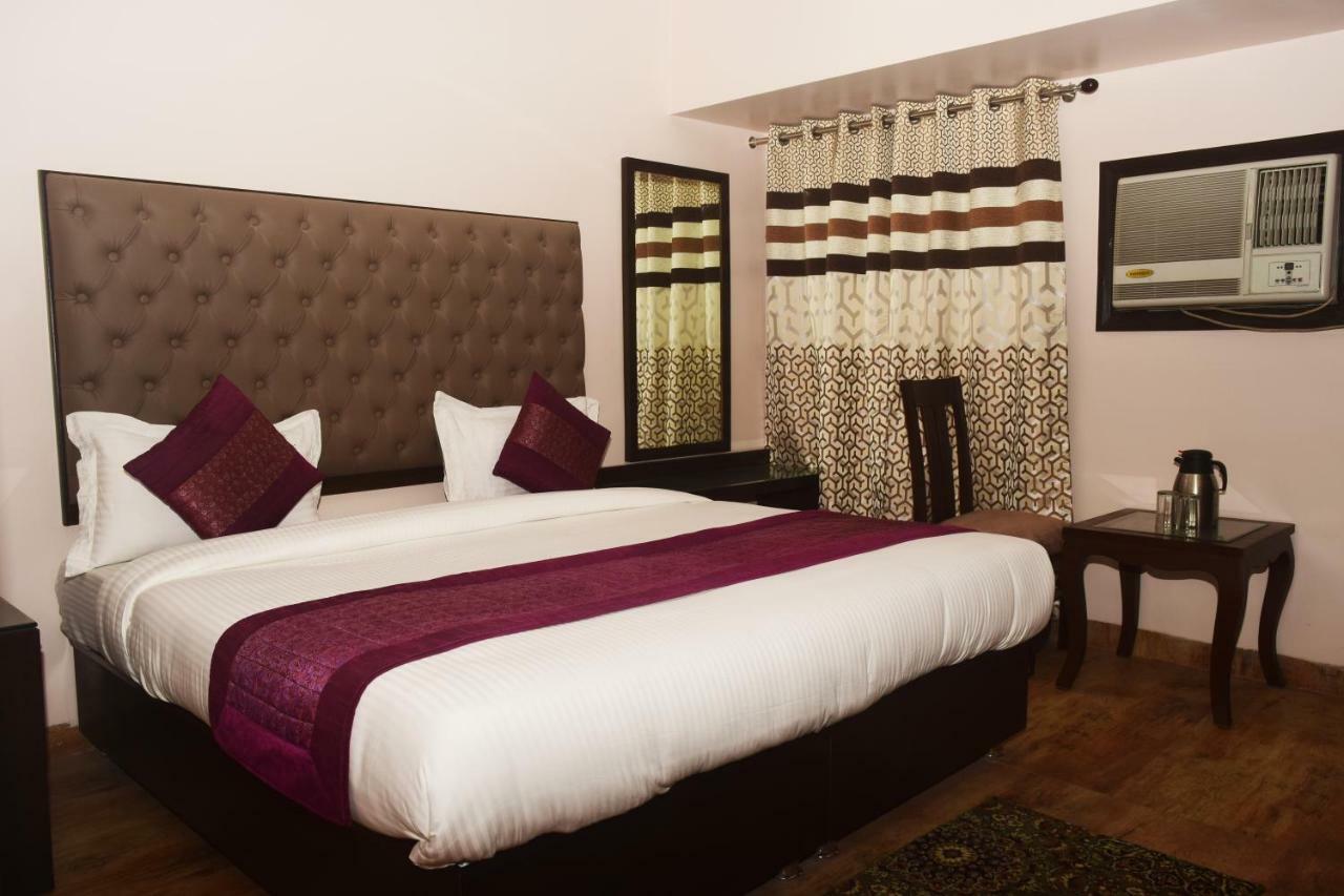 Hotel Kabeer New Delhi @ New Delhi Railway Station Экстерьер фото