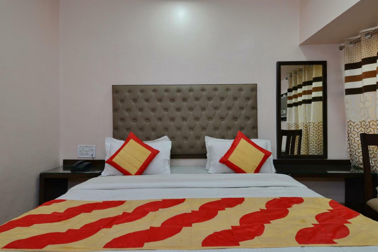Hotel Kabeer New Delhi @ New Delhi Railway Station Экстерьер фото
