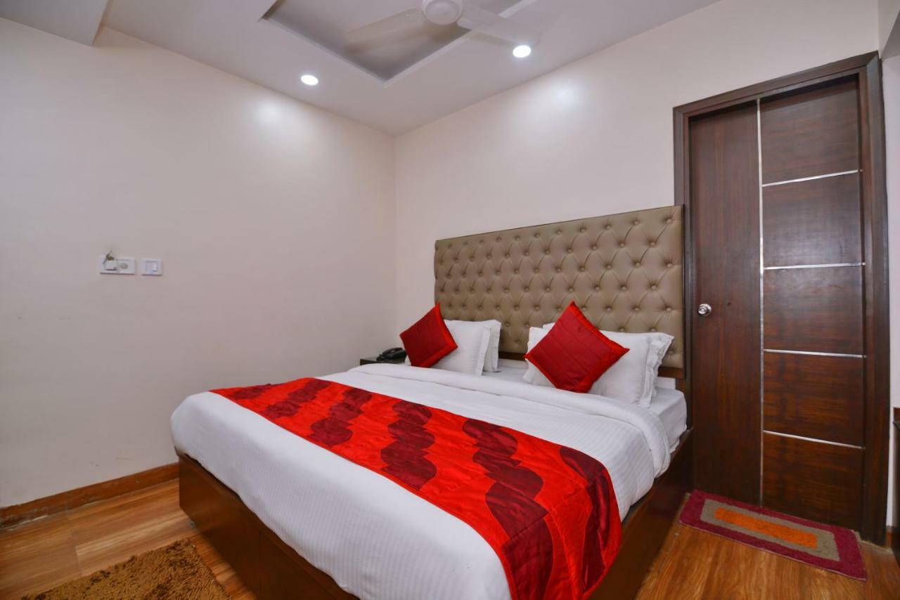 Hotel Kabeer New Delhi @ New Delhi Railway Station Экстерьер фото