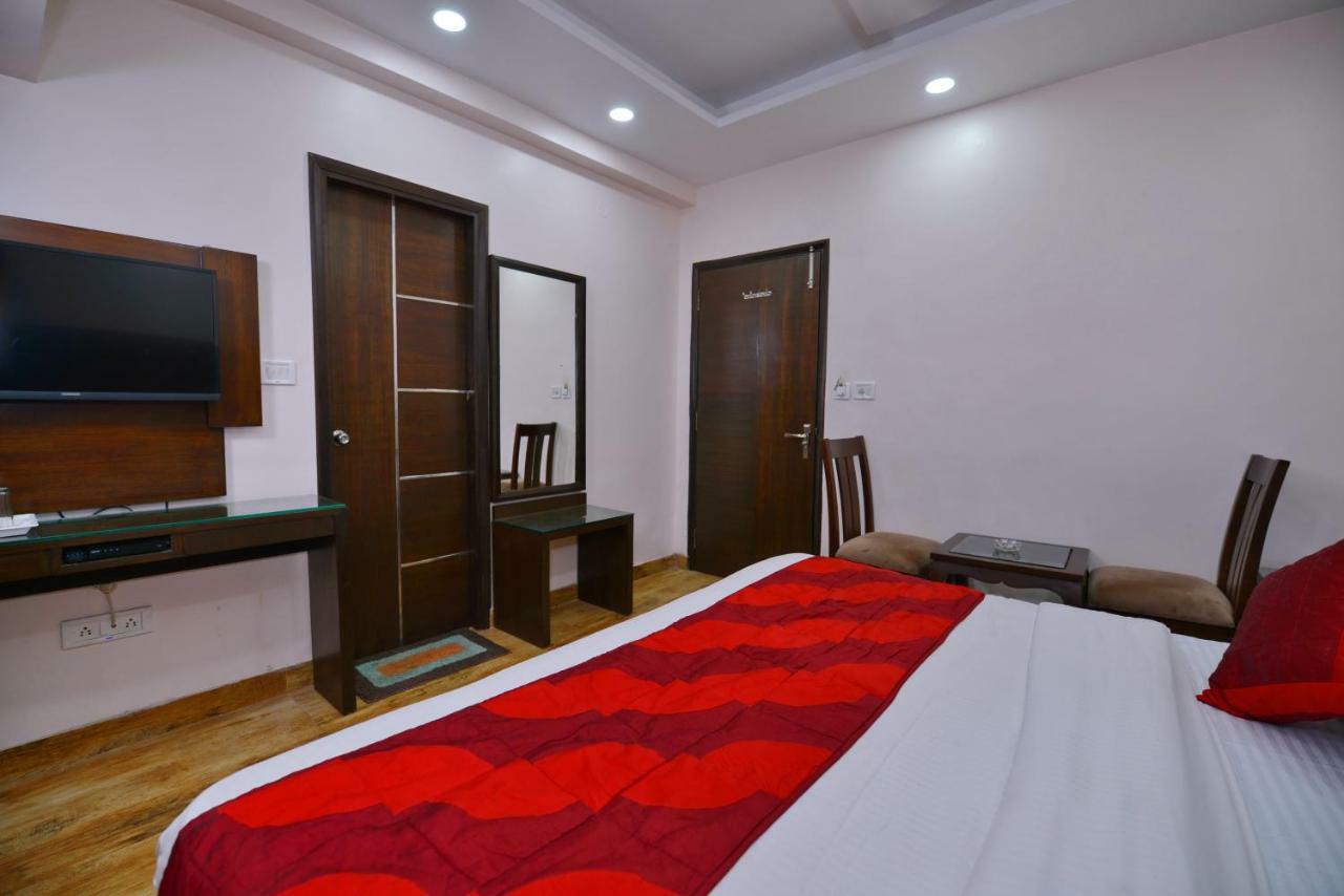 Hotel Kabeer New Delhi @ New Delhi Railway Station Экстерьер фото