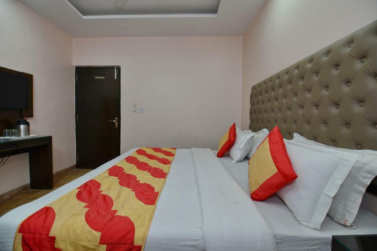 Hotel Kabeer New Delhi @ New Delhi Railway Station Экстерьер фото